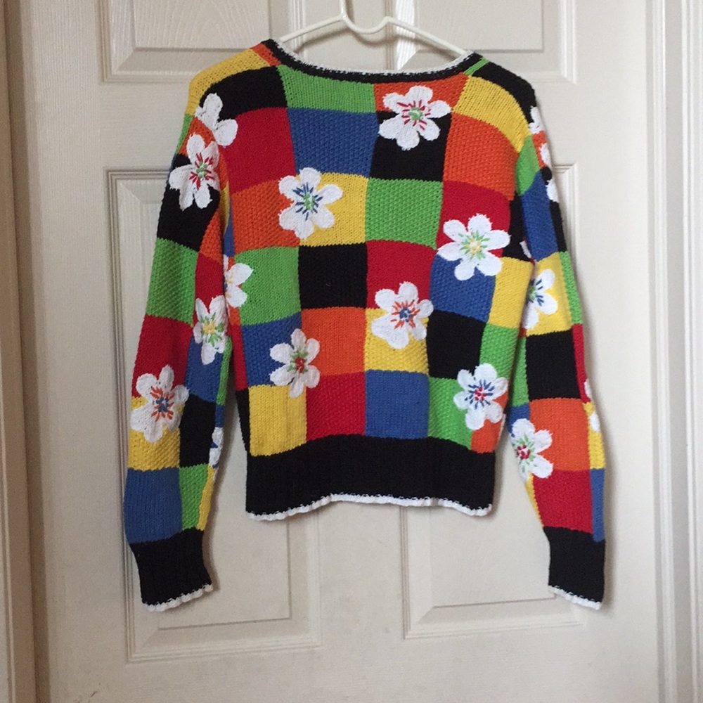 Amazing Color Block Flower Sweater - Picture 4 of 5